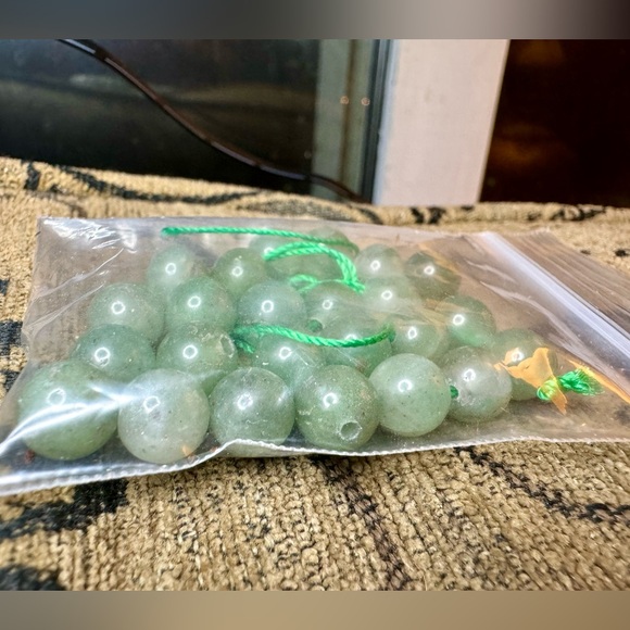 Adventurine gemstone beads. - Picture 3 of 6